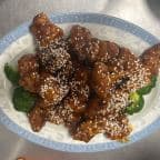 Best Sesame Chicken in Maryland Heights, MO