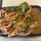 Best Chicken with Garlic Sauce (Combo Platter) in Maryland Heights, MO