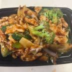 Best Szechuan Chicken in Maryland Heights, MO