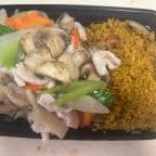 Best Moo Goo Gai Pan (Combo Platter) in Maryland Heights, MO